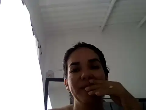 tezza smith online show from May 11, 2026, 1:28 pm