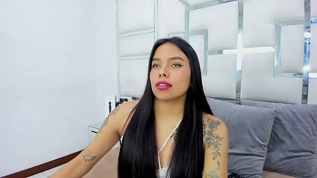 ZoeWan69 online show from March 7, 2025, 4:55 pm