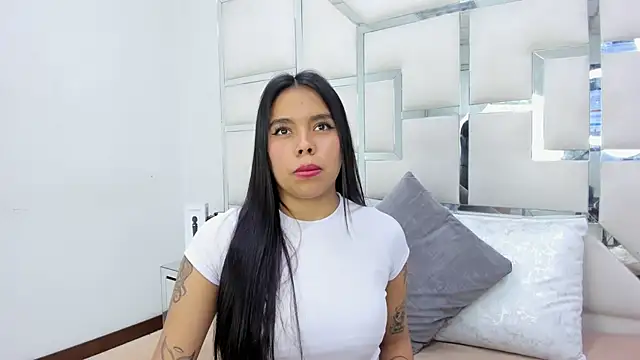 ZoeWan69 online show from March 21, 2025, 6:51 pm