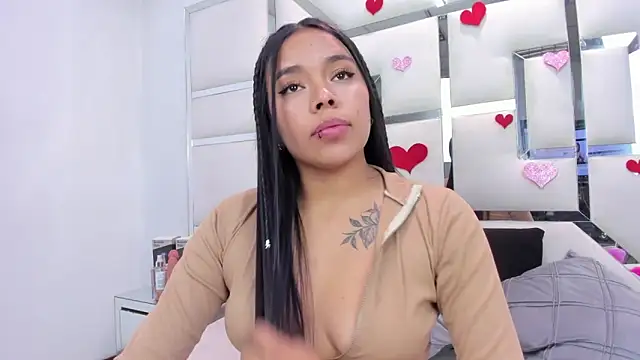 ZoeWan69 online show from February 12, 2026, 1:50 pm