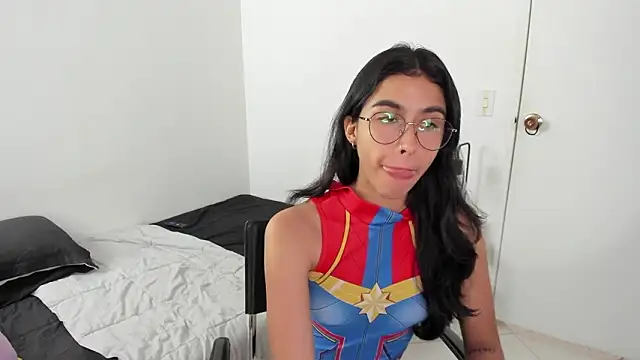 Mazikeen  18 online show from March 19, 2026, 1:15 pm