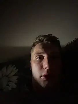 Snapshot of SirVDD chatting on November 3, 2025, 6:20 pm SirVDD online show from November 3, 2025, 6:20 pm