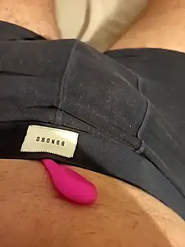 Dam70 online show from September 19, 2025, 8:20 pm