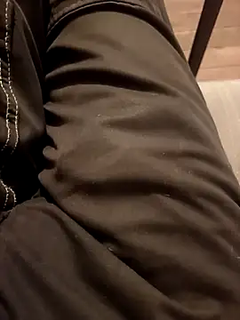 Dam70 online show from December 16, 2025, 8:25 pm