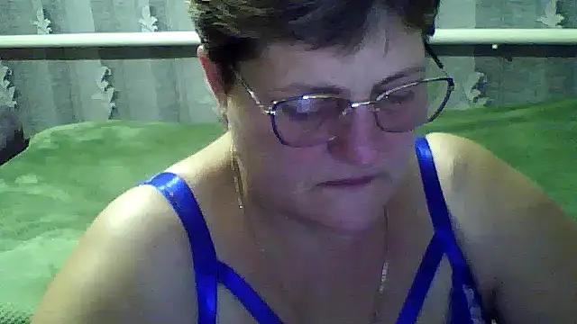 ElzaJewel online show from October 22, 2025, 5:56 pm