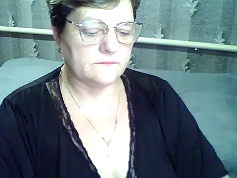 ElzaJewel online show from January 14, 2026, 10:47 pm