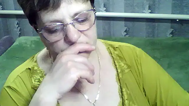 ElzaJewel online show from March 20, 2026, 7:52 pm