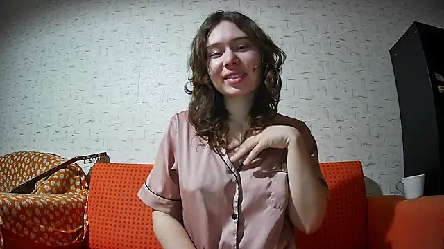 girliemilk online show from January 13, 2026, 2:17 am