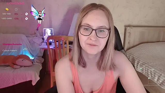 Agatha Mott online show from November 16, 2025, 2:17 am