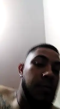 Snapshot of Elgroney23 chatting on February 3, 2025, 3:09 am Elgroney23 online show from February 3, 2025, 3:09 am