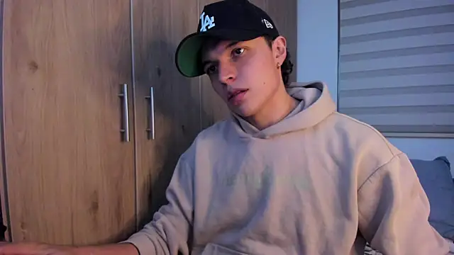 Mastrangelo xxx online show from September 19, 2025, 4:25 am