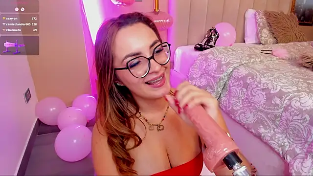 Snapshot of JessyCream chatting on February 16, 2025, 1:58 am JessyCream online show from February 16, 2025, 1:58 am