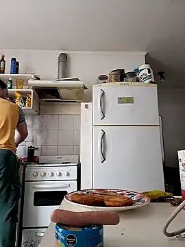 liamlara online show from September 21, 2025, 3:57 pm