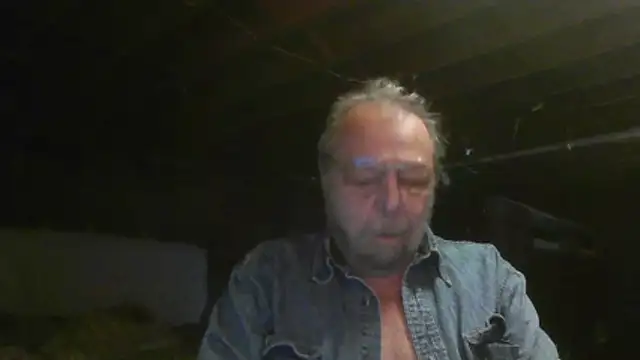 Snapshot of mercuryice chatting on April 14, 2026, 2:45 pm mercuryice online show from April 14, 2026, 2:45 pm
