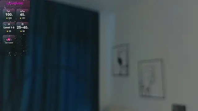 Snapshot of QueenieClagg chatting on March 15, 2025, 7:42 am QueenieClagg online show from March 15, 2025, 7:42 am