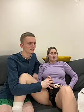 alisanikita online show from February 28, 2025, 5:37 pm