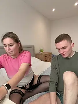 alisanikita online show from March 12, 2025, 6:40 am