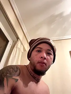 yeiyei oficial online show from October 24, 2025, 3:14 am