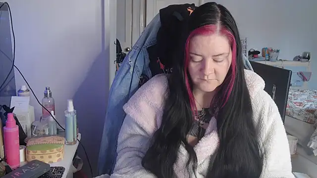 Snapshot of AureliaXOX chatting on October 18, 2025, 8:59 am AureliaXOX online show from October 18, 2025, 8:59 am