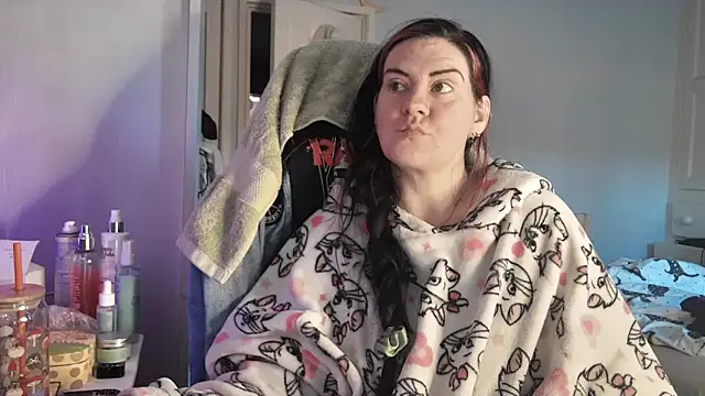 Snapshot of AureliaXOX chatting on January 7, 2026, 10:18 am AureliaXOX online show from January 7, 2026, 10:18 am