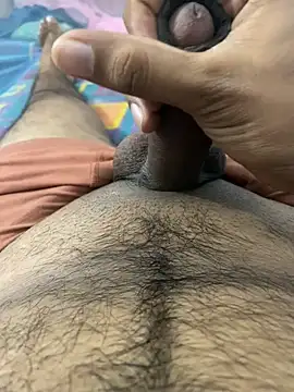 Snapshot of sixinchespaka chatting on February 5, 2025, 1:00 pm sixinchespaka online show from February 5, 2025, 1:00 pm