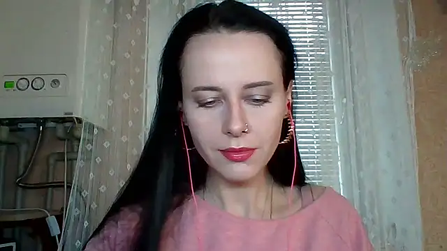 LuminousLady online show from October 11, 2025, 7:07 am