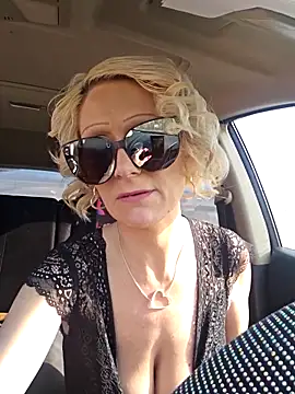 beautifulme23 online show from February 12, 2025, 6:19 pm