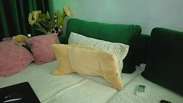 Snapshot of SweetAnia_ chatting on June 29, 2026, 7:58 pm SweetAnia online show from June 29, 2026, 7:58 pm