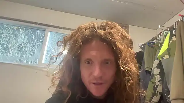 Snapshot of redone8in chatting on February 12, 2025, 5:26 pm redone8in online show from February 12, 2025, 5:26 pm