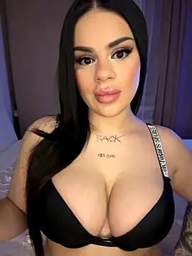 mrsbellanova online show from November 13, 2025, 10:41 pm