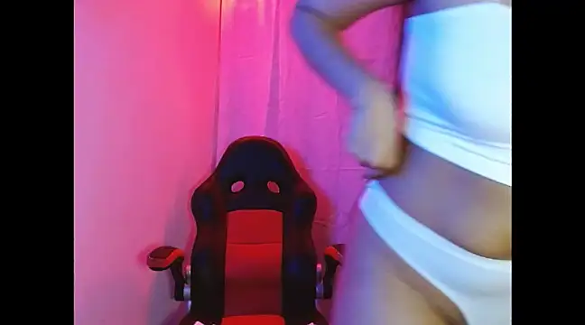 SallyWhitee online show from March 8, 2025, 6:32 am