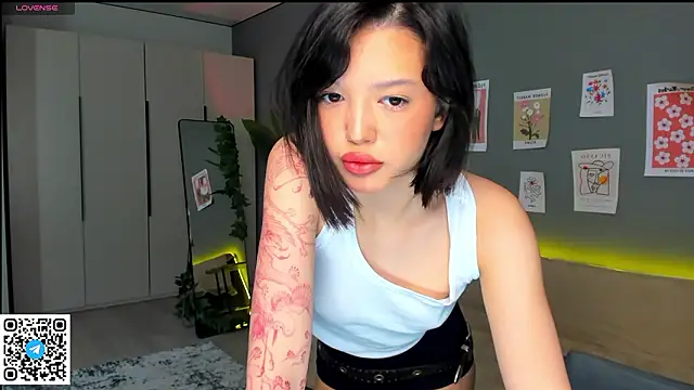 Snapshot of RikoAsada chatting on March 3, 2026, 6:52 am RikoAsada online show from March 3, 2026, 6:52 am