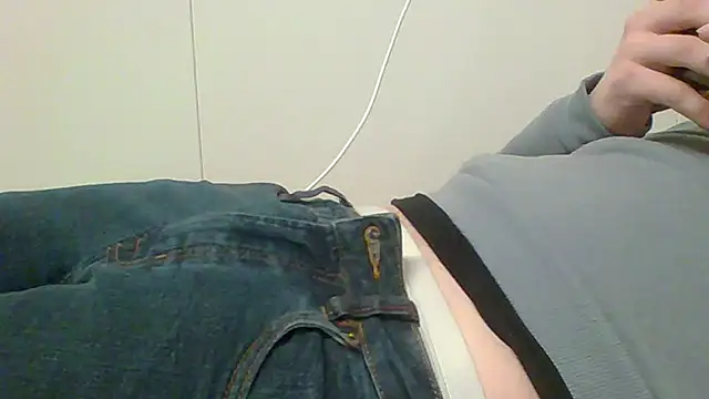 j3sp3r930 online show from February 27, 2025, 7:26 pm