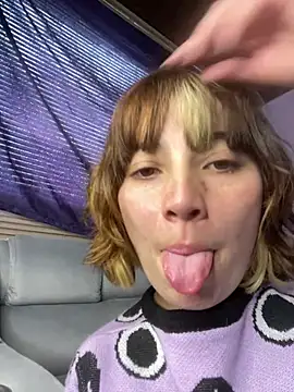 Snapshot of Maggie_Geller chatting on February 17, 2025, 4:37 pm Maggie Geller online show from February 17, 2025, 4:37 pm