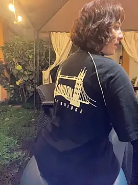 Snapshot of Maggie_Geller chatting on March 22, 2025, 12:28 am Maggie Geller online show from March 22, 2025, 12:28 am