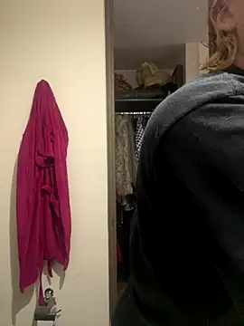 Snapshot of Maggie_Geller chatting on September 18, 2025, 3:25 pm Maggie Geller online show from September 18, 2025, 3:25 pm