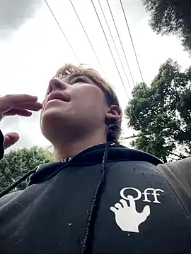 Snapshot of Maggie_Geller chatting on November 19, 2025, 4:40 pm Maggie Geller online show from November 19, 2025, 4:40 pm