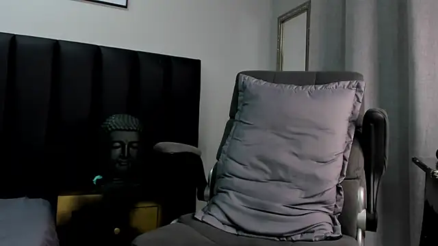 ISAAC CRYSTON online show from March 3, 2025, 11:14 pm