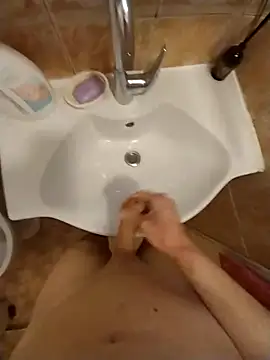 Snapshot of Good_boy000 chatting on February 10, 2025, 1:44 pm Good boy000 online show from February 10, 2025, 1:44 pm