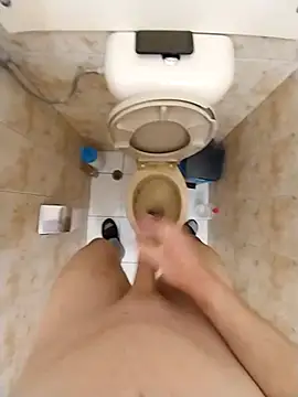 Snapshot of Good_boy000 chatting on February 21, 2025, 1:33 pm Good boy000 online show from February 21, 2025, 1:33 pm