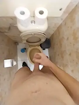 Snapshot of Good_boy000 chatting on October 24, 2025, 7:43 pm Good boy000 online show from October 24, 2025, 7:43 pm