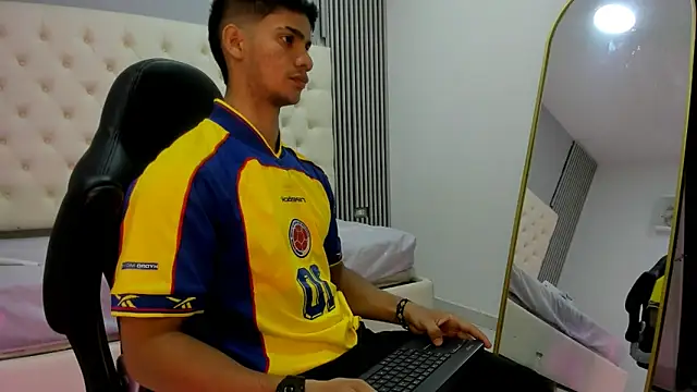 ANDRES STUD online show from March 30, 2026, 3:40 am