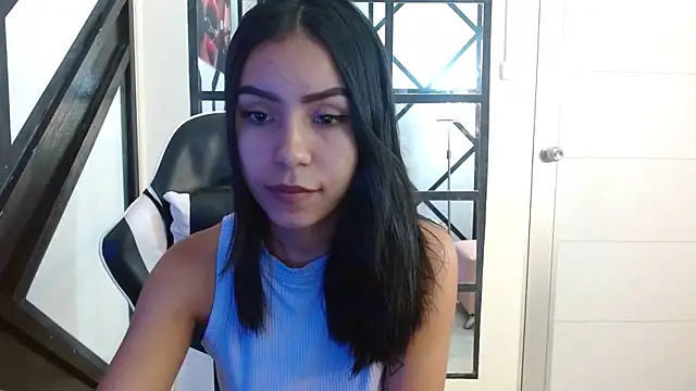Snapshot of julieta_fn chatting on September 10, 2025, 2:17 pm julieta fn online show from September 10, 2025, 2:17 pm