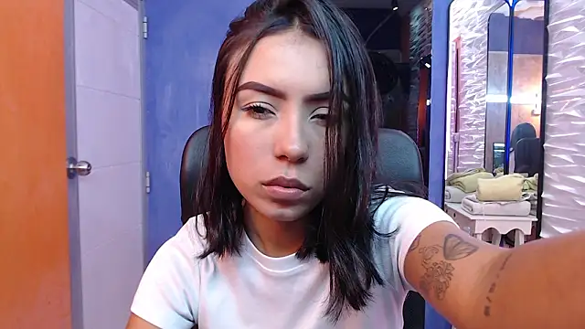 julieta fn online show from March 13, 2026, 3:29 pm