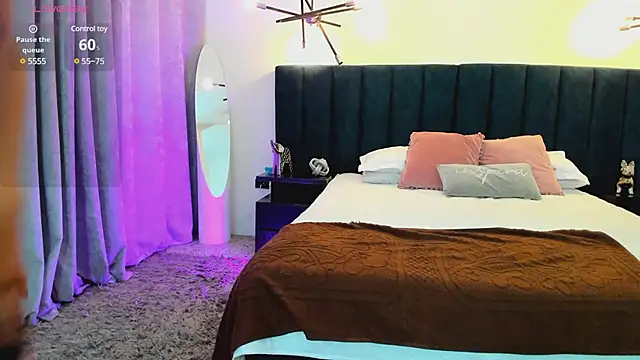 nattashaa7 online show from February 15, 2025, 11:39 am