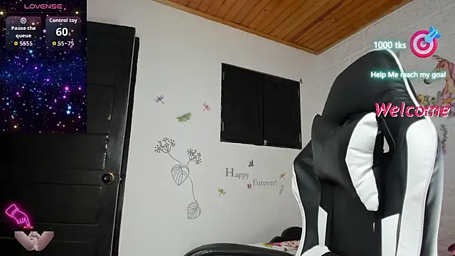 alisson hoffman05 online show from October 17, 2025, 1:35 pm