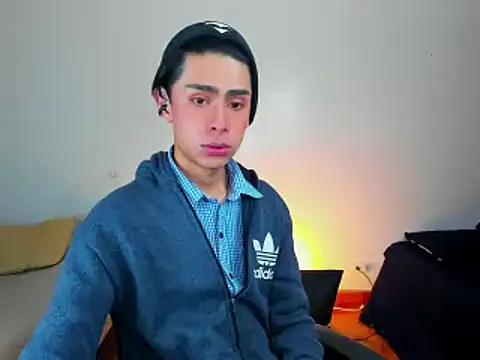 Snapshot of steve__gray chatting on February 14, 2025, 2:02 pm steve  gray online show from February 14, 2025, 2:02 pm