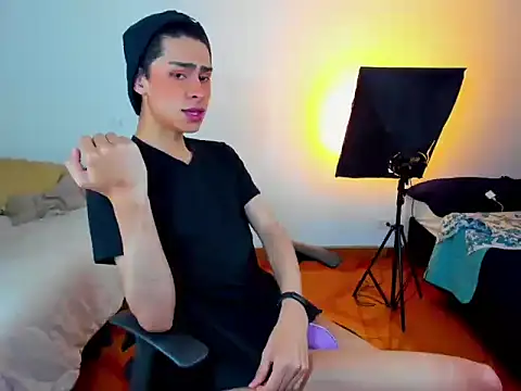 Snapshot of steve__gray chatting on March 10, 2025, 7:07 pm steve  gray online show from March 10, 2025, 7:07 pm