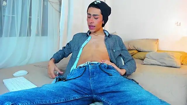 Snapshot of steve__gray chatting on March 20, 2025, 6:53 pm steve  gray online show from March 20, 2025, 6:53 pm