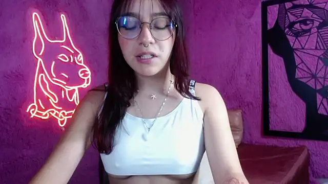 Snapshot of Sunshinegirl__ chatting on March 4, 2025, 7:54 pm Sunshinegirl online show from March 4, 2025, 7:54 pm